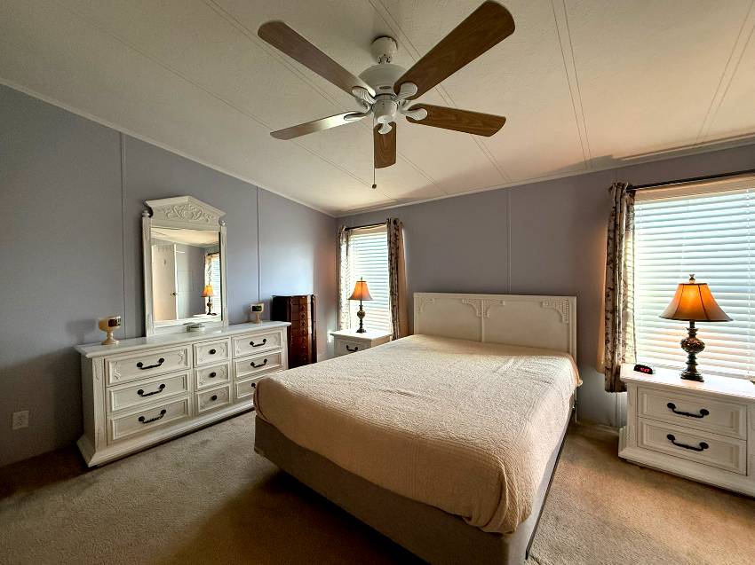 4211 Lake View Dr a Ellenton, FL Mobile or Manufactured Home for Sale